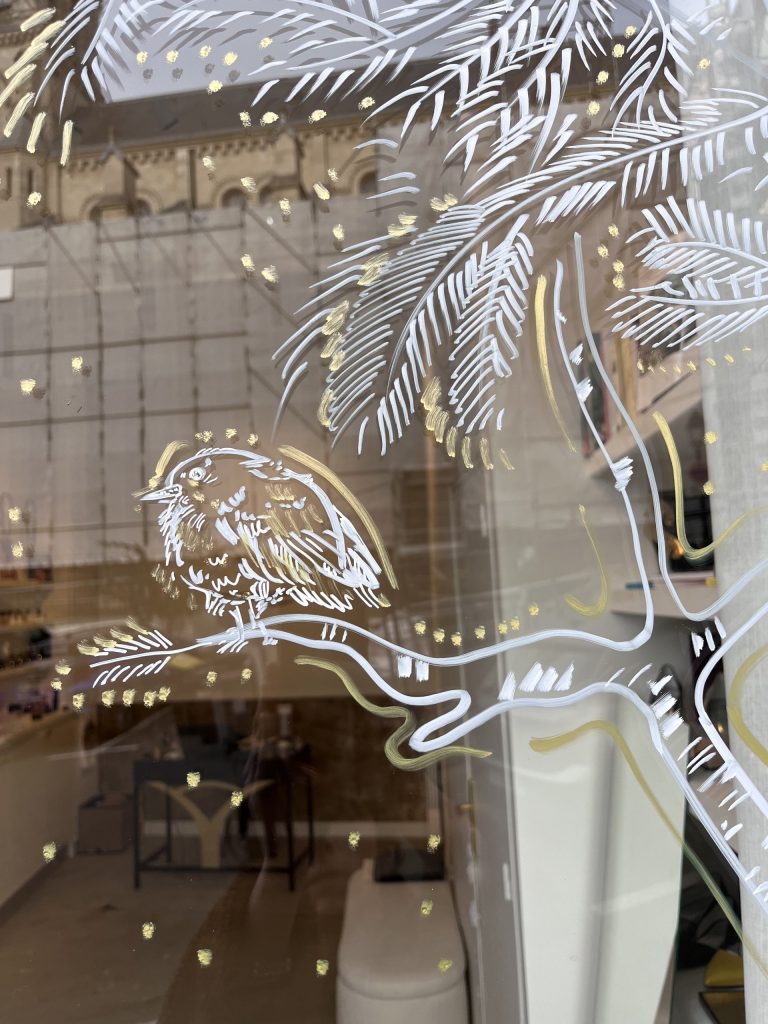 mural-galerie—vitrine-noel-st-cloud-moineau-branche