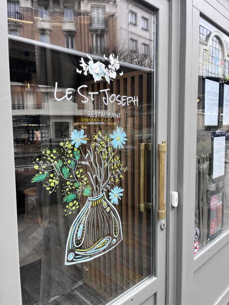 mural-galerie—st-joseph-restaurant-bouquet-plan-large