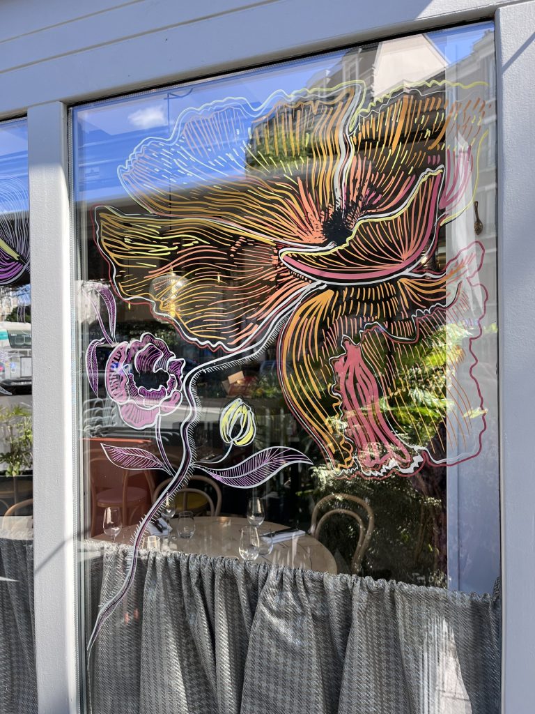 mural-galerie—st-joseph-restaurant-printemps-pavot