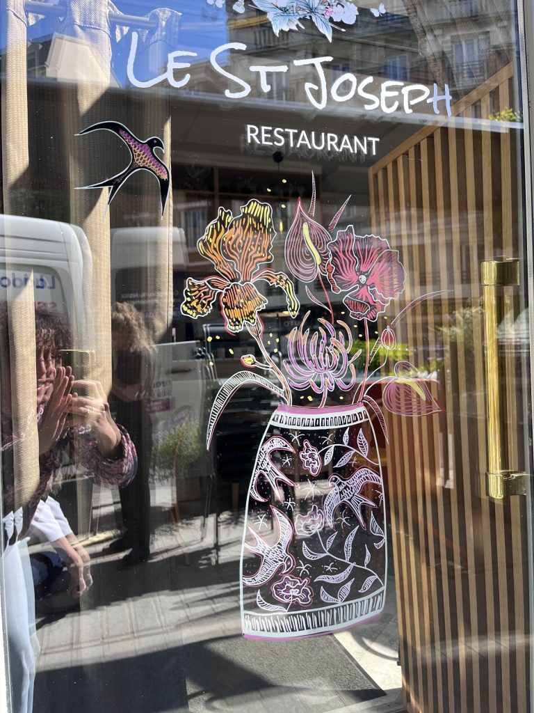 mural-galerie—st-joseph-restaurant-printemps-porte